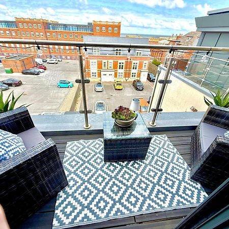 The Penthouse Margate, Balconies, Sea View, Gated Parking, Air Con! Apartment Luaran gambar